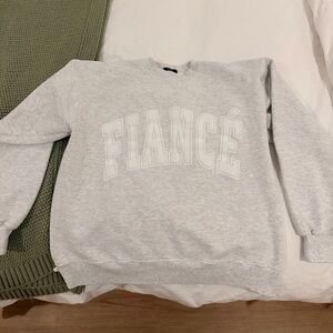 The Bar ‘fiancé’ Sweatshirt